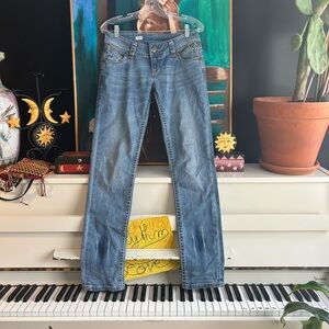 UB Jeans 28 Melrose Light Blue Straight Leg Jeans